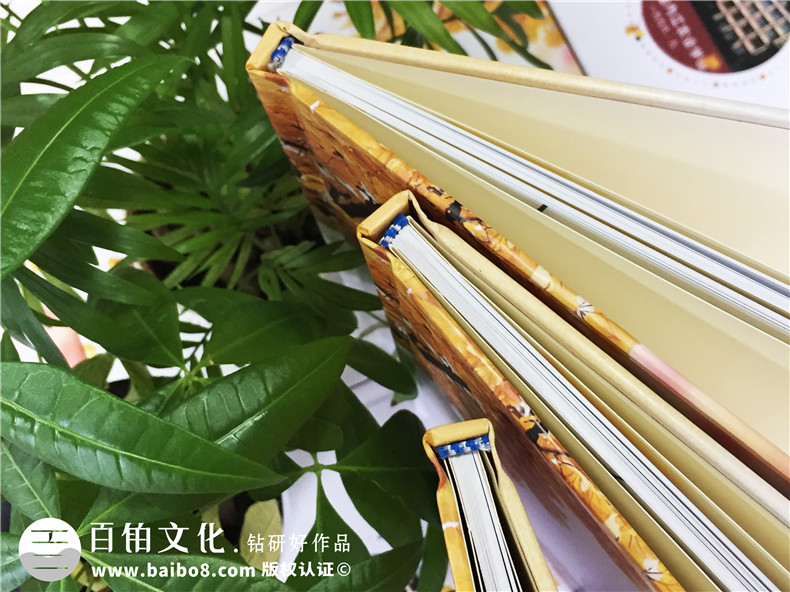 同學(xué)聚會的故事 一起制作一本大家的聚會相冊紀(jì)念同學(xué)美好故事！