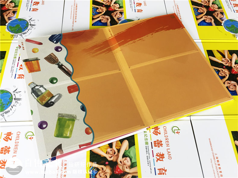 幼兒園畢業(yè)相冊制作服務(wù)還看專業(yè)的紀(jì)念冊制作公司