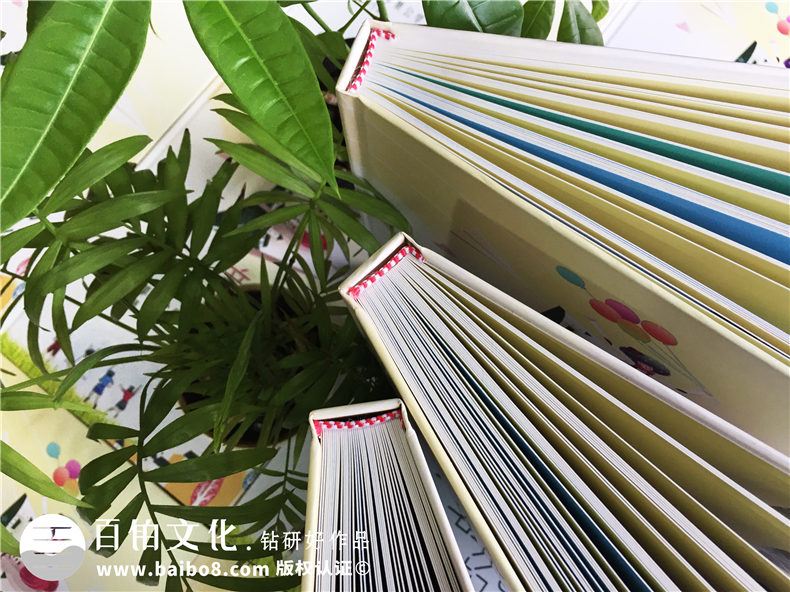六年級(jí)同學(xué)紀(jì)念冊(cè)制作-了解當(dāng)前流行的畢業(yè)紀(jì)念冊(cè)制作步驟第2張-宣傳畫(huà)冊(cè),紀(jì)念冊(cè)設(shè)計(jì)制作-價(jià)格費(fèi)用,文案模板,印刷裝訂,尺寸大小
