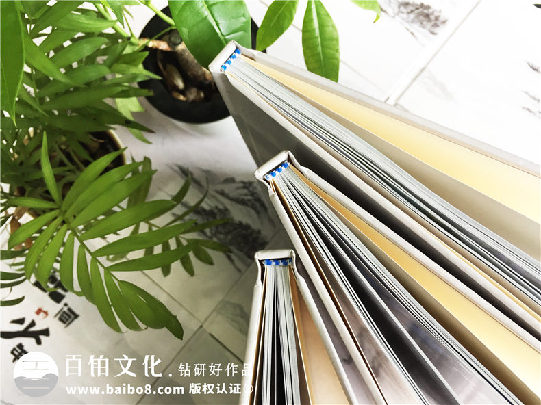 畢業(yè)紀(jì)念冊(cè)制作就是珍貴的記憶載體 怎么完成畢業(yè)紀(jì)念冊(cè)制作？