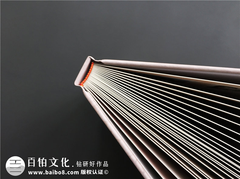 一場(chǎng)難得的老同學(xué)聚會(huì)活動(dòng) 一次同學(xué)聚會(huì)紀(jì)念冊(cè)制作的步驟！