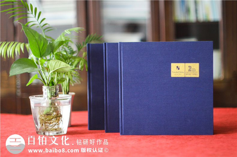 企業(yè)年會(huì)相冊(cè)制作-一份專屬企業(yè)團(tuán)隊(duì)的年會(huì)相冊(cè)第1張-宣傳畫冊(cè),紀(jì)念冊(cè)設(shè)計(jì)制作-價(jià)格費(fèi)用,文案模板,印刷裝訂,尺寸大小